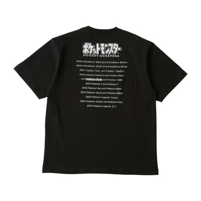 Pokémon  - 30th Anniversary Package Design - T-Shirt in Pouch Pokémon  Black