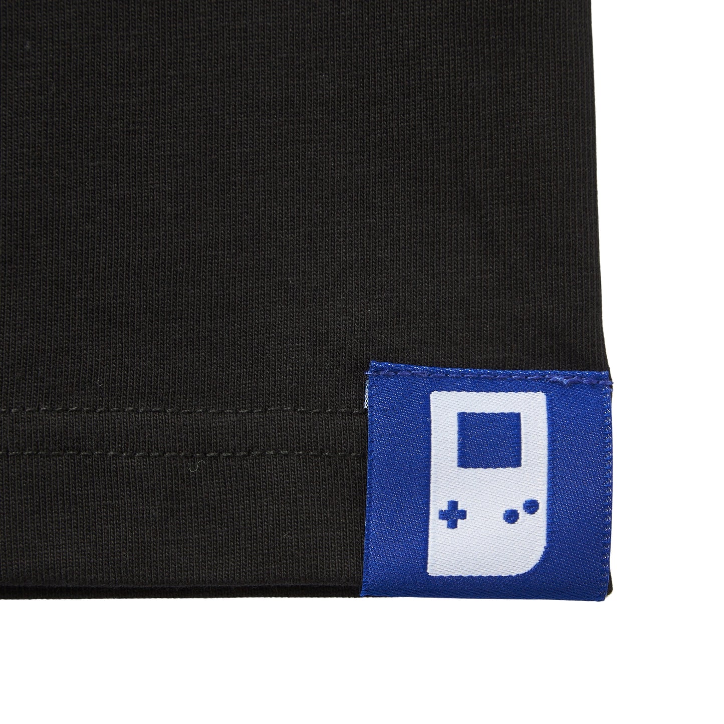 Pokémon  - 30th Anniversary Package Design - T-Shirt in Pouch Pokémon  Gold