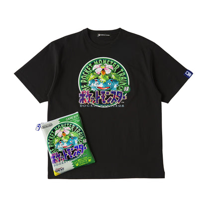Pokémon  - 30th Anniversary Package Design - T-Shirt in Pouch Pokémon  Green