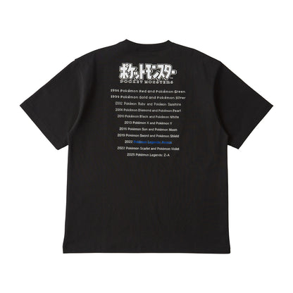 Pokémon  - 30th Anniversary Package Design - T-Shirt in Pouch Pokémon  LEGENDS Arceus