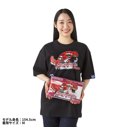 Pokémon  - 30th Anniversary Package Design - T-Shirt in Pouch Pokémon  Ruby
