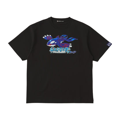Pokémon  - 30th Anniversary Package Design - T-Shirt in Pouch Pokémon  Sapphire