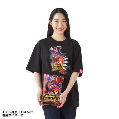 Pokémon  - 30th Anniversary Package Design - T-Shirt in Pouch Pokémon  Scarlet