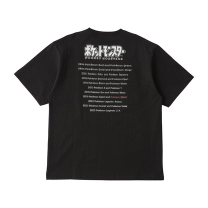 Pokémon  - 30th Anniversary Package Design - T-Shirt in Pouch Pokémon  Shield