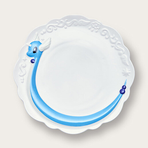 Plate with a blue and white design, a motif of Dragonair.