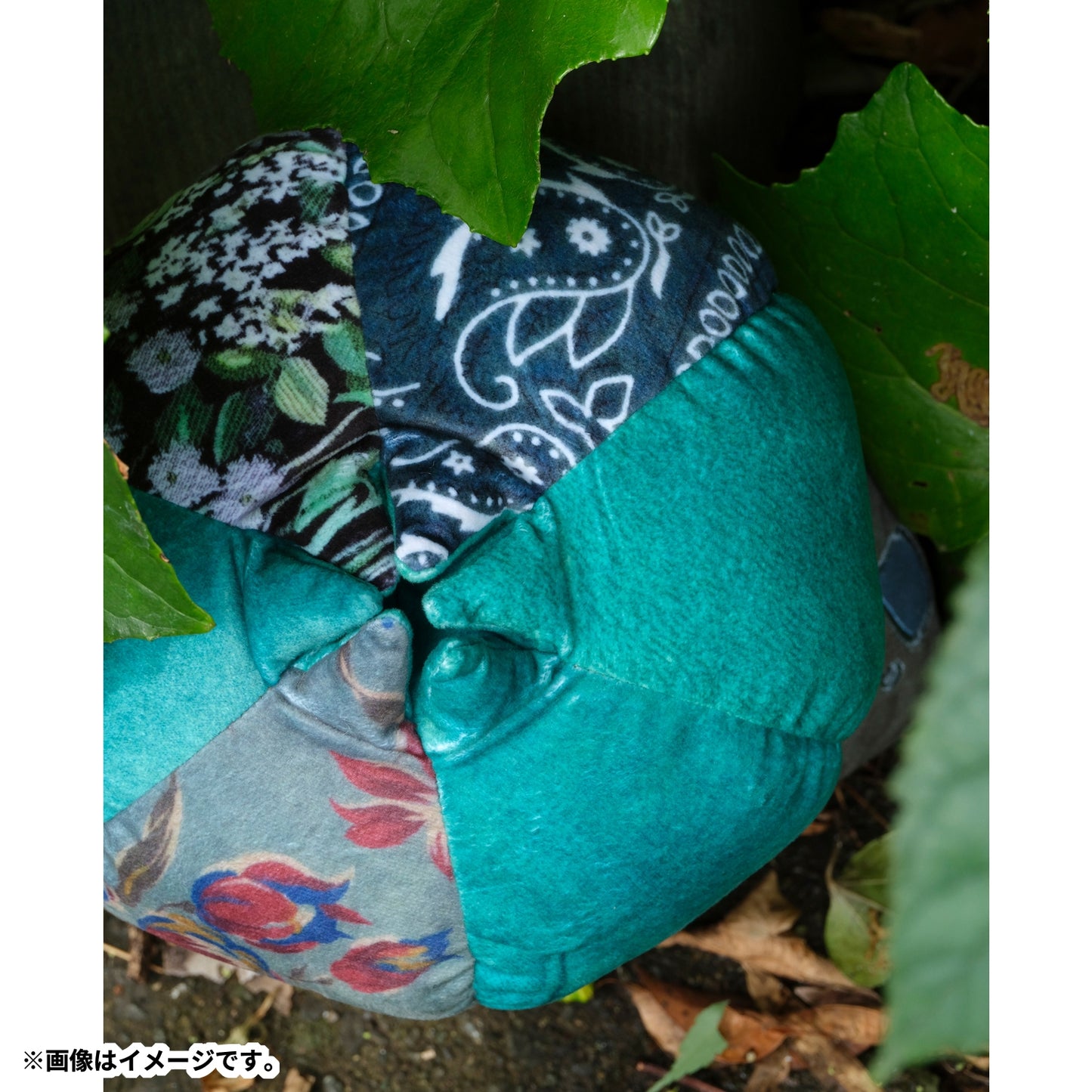 Bulbasaur Plush Sean Wotherspoon x Pokémon Center | Pokémon Center Japan