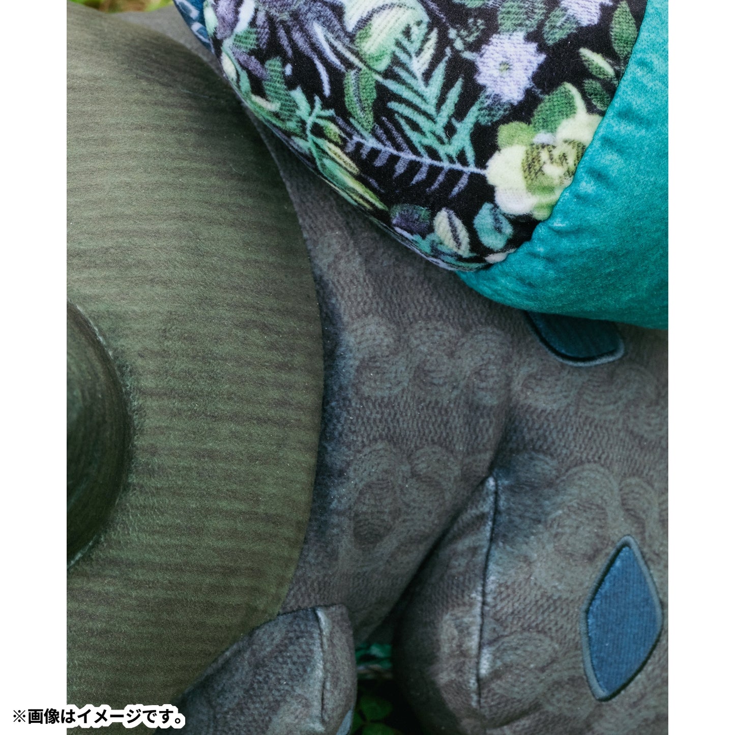 Bulbasaur Plush Sean Wotherspoon x Pokémon Center | Pokémon Center Japan