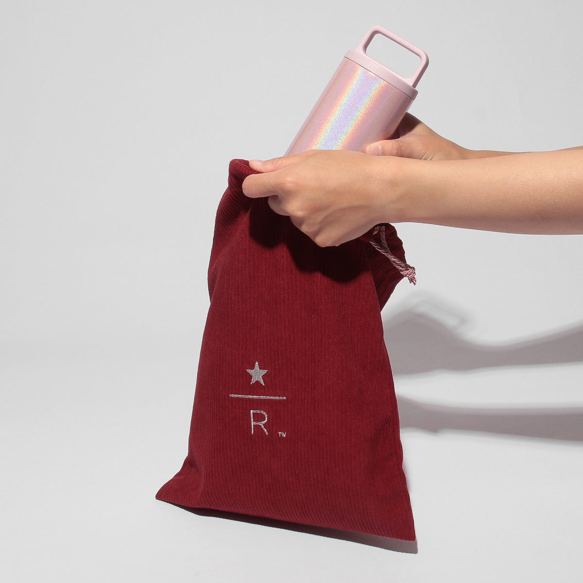 Starbucks Reserve Drawstring Pouch Corduroy Red L | Starbucks Japan