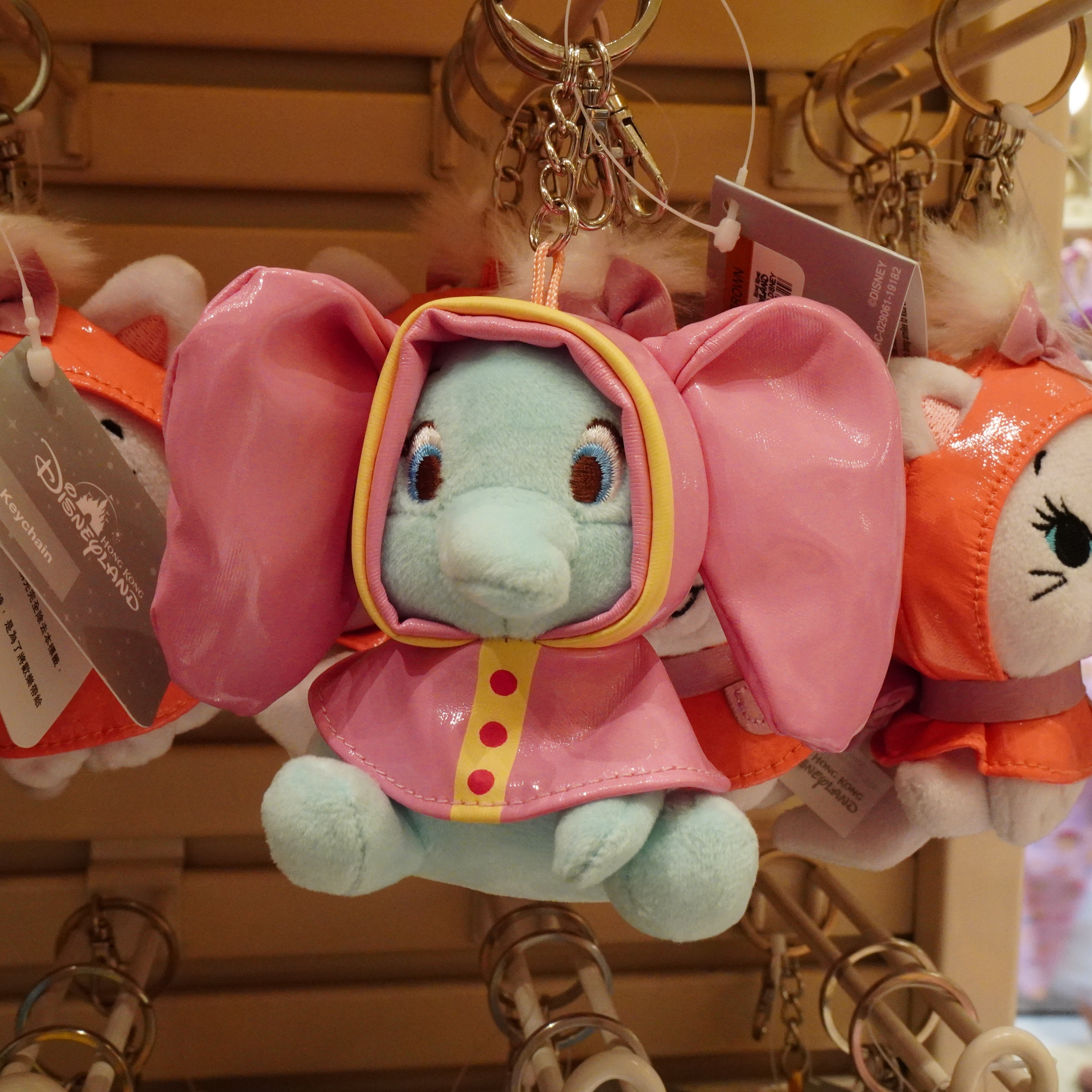HKDL - Raincoat keychain - Dumbo – LEALEA MART